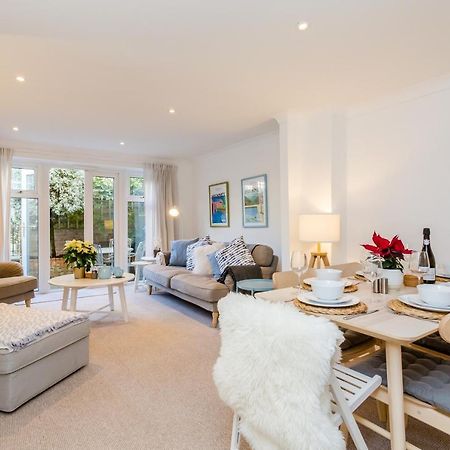 Modern Mews House With Free Parking Space, And Patio By Huluki Sussex Stays Брайтонн Экстерьер фото